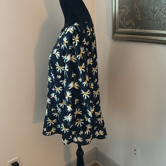 Banana Republic‎ East Care Flutter Sleeves Floral Top / Blouse pull over Sz L - Picture 4 of 8